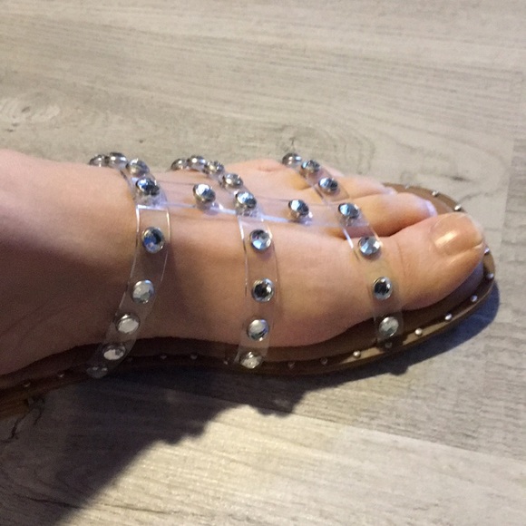 Beautiful Steve Maddens Silver Studded clear Flats - Picture 16 of 17